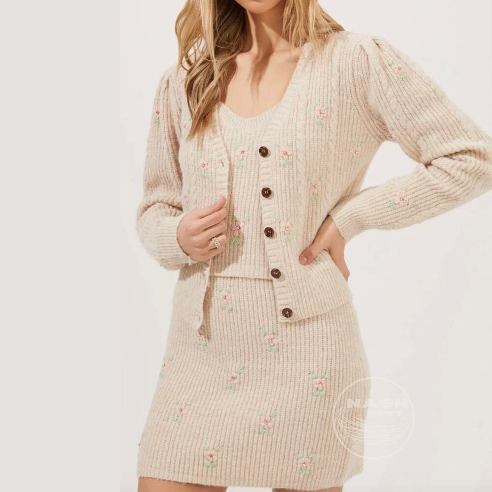 ASTR The Label Tea Party Knit Mini Skirt S | Coquette Floral Rhinestone SOLD OUT
